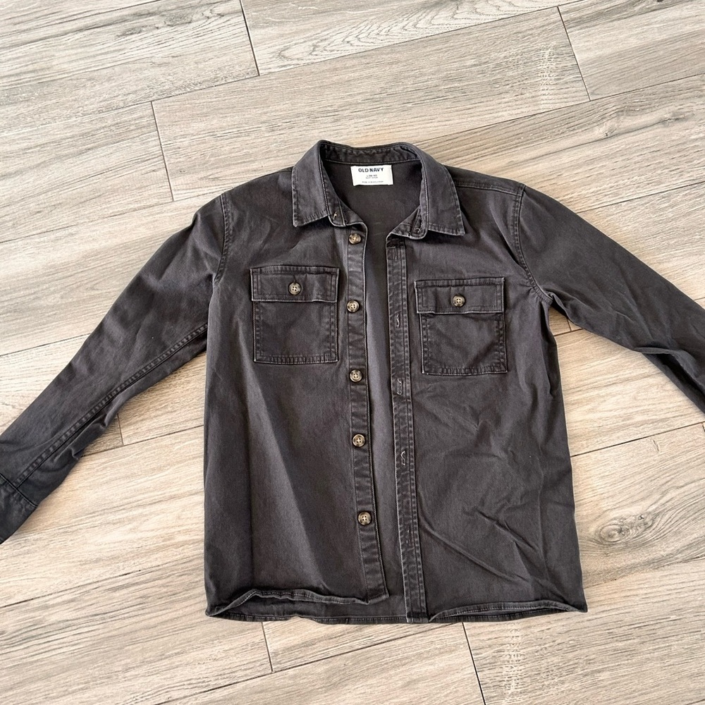 Charcoal grey old navy button up shirt